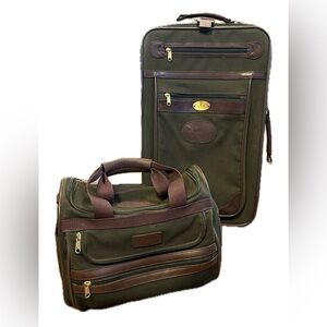 VTG Orvis BattenKill Green Canvas/Leather Carry On Luggage Set.